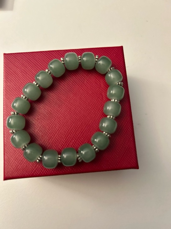 Jewelry - Green Bead Stretch Bracelet